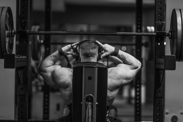 image of weightlifter using equipment greyscaled