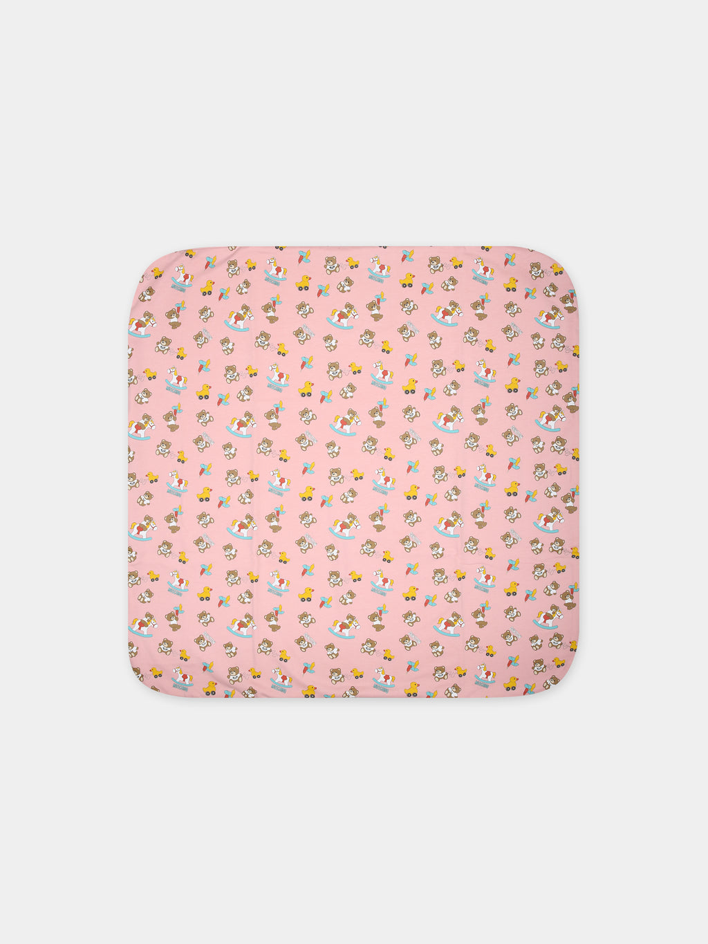 Pink baby girl blanket with all-over pattern