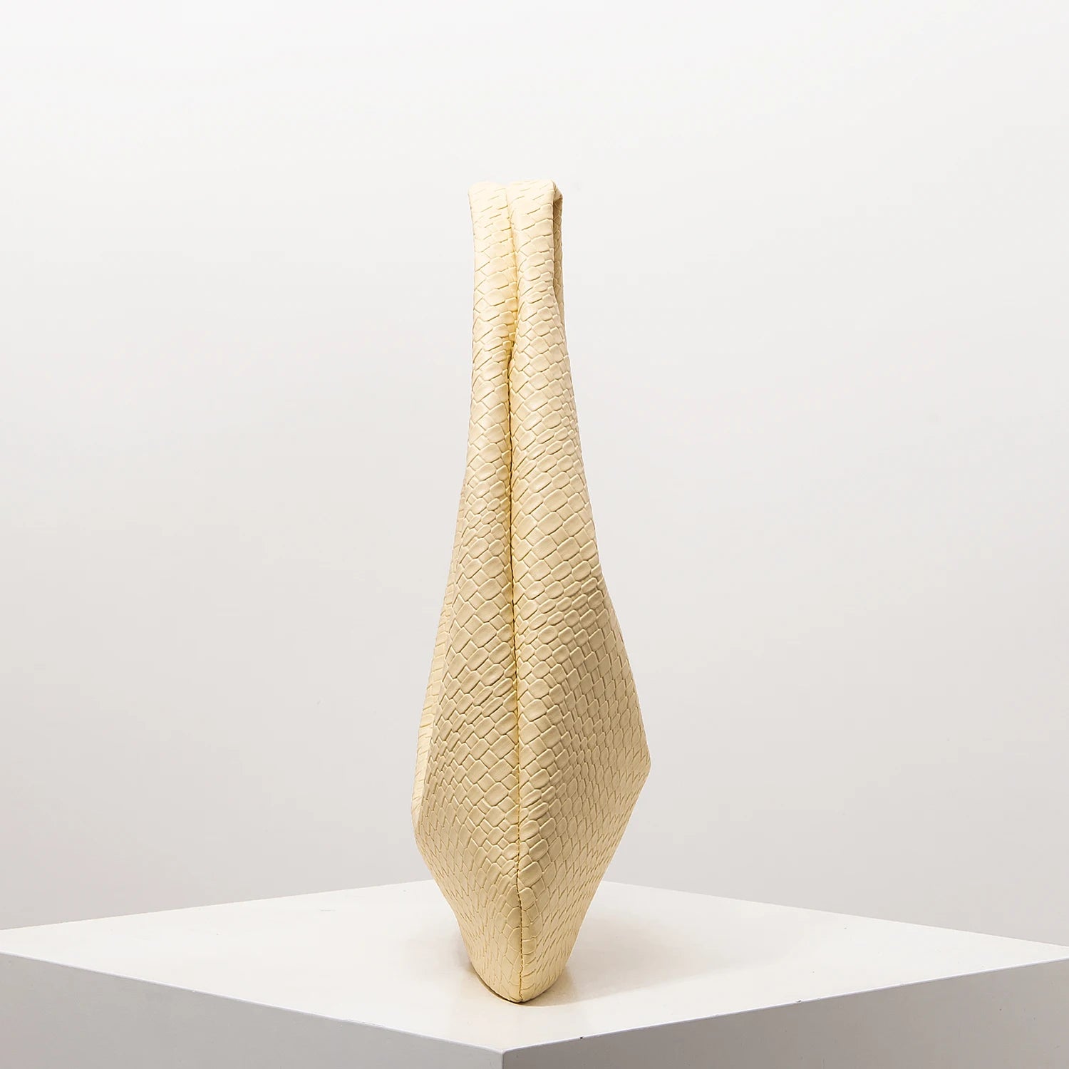 Retro Artificial Woven Leather Shoulder Bag, Women's Handbag, Large Capacity Tote Bag, Crescent Bag, Zipper Armpit Bag, Daily Commuter Bag (Random Pattern)