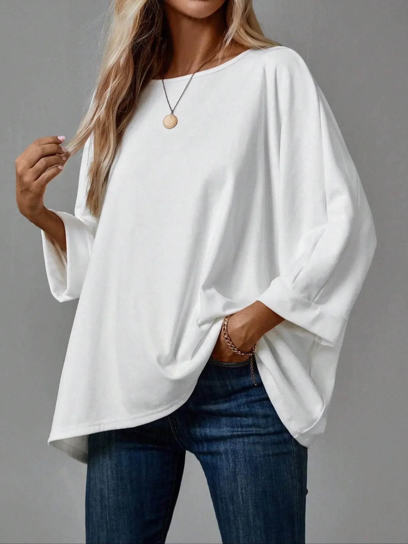 Women's Spring New Versatile Solid Color Long Sleeved T-shirt Casual Round Neck Top Fashion Bat Sleeve Design Top