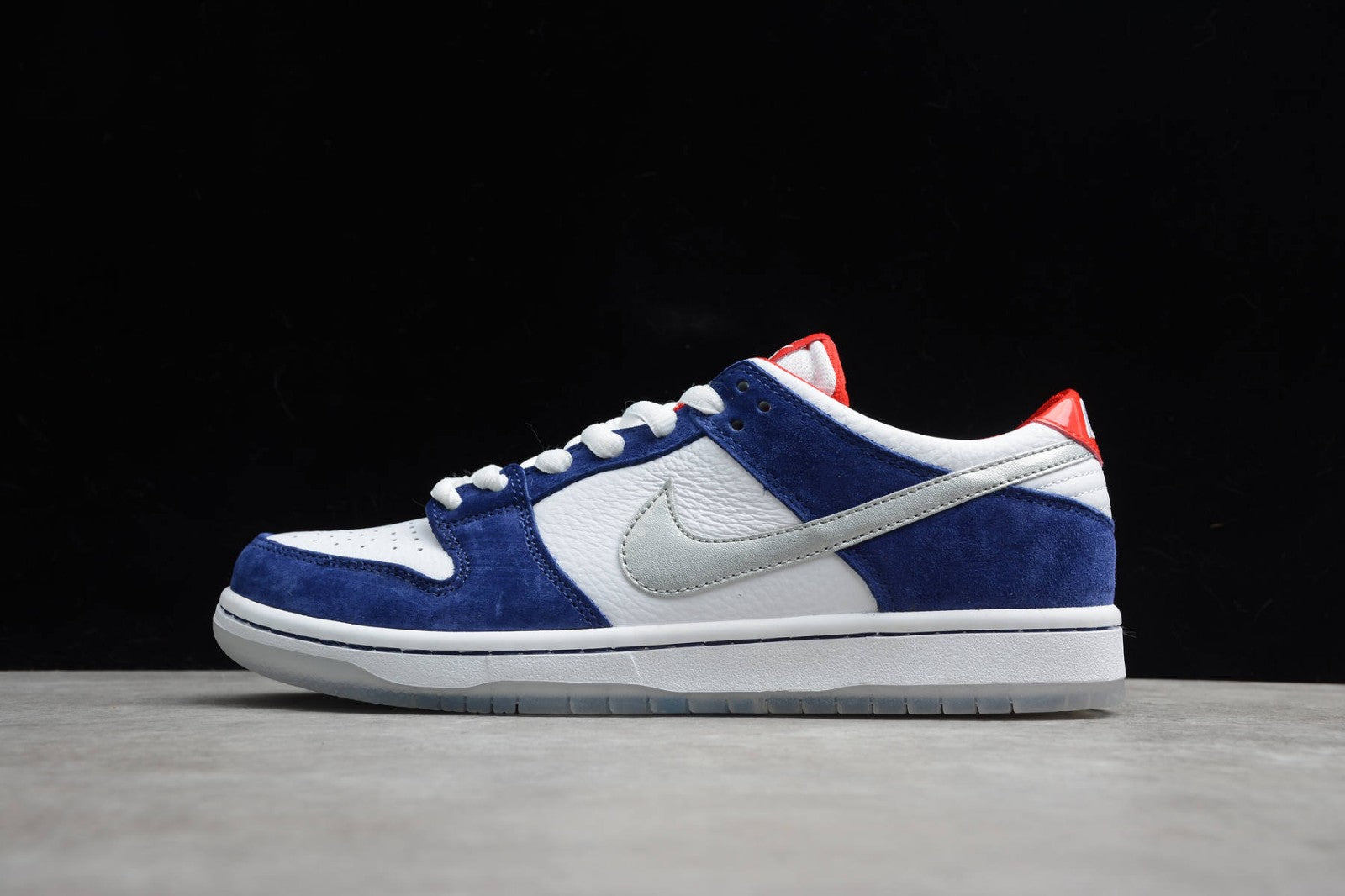 nike dunk low pro iw qs