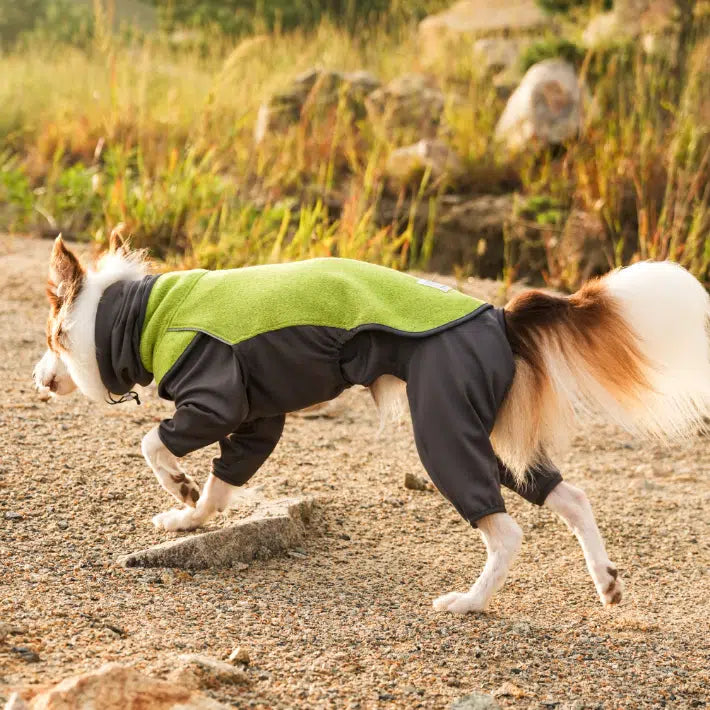 ベースレイヤーとの重ね着例 フリースヒータートップ