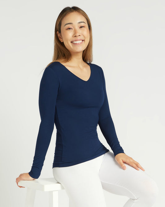 Bamboo Long Sleeve V Neck - Black – O2wear