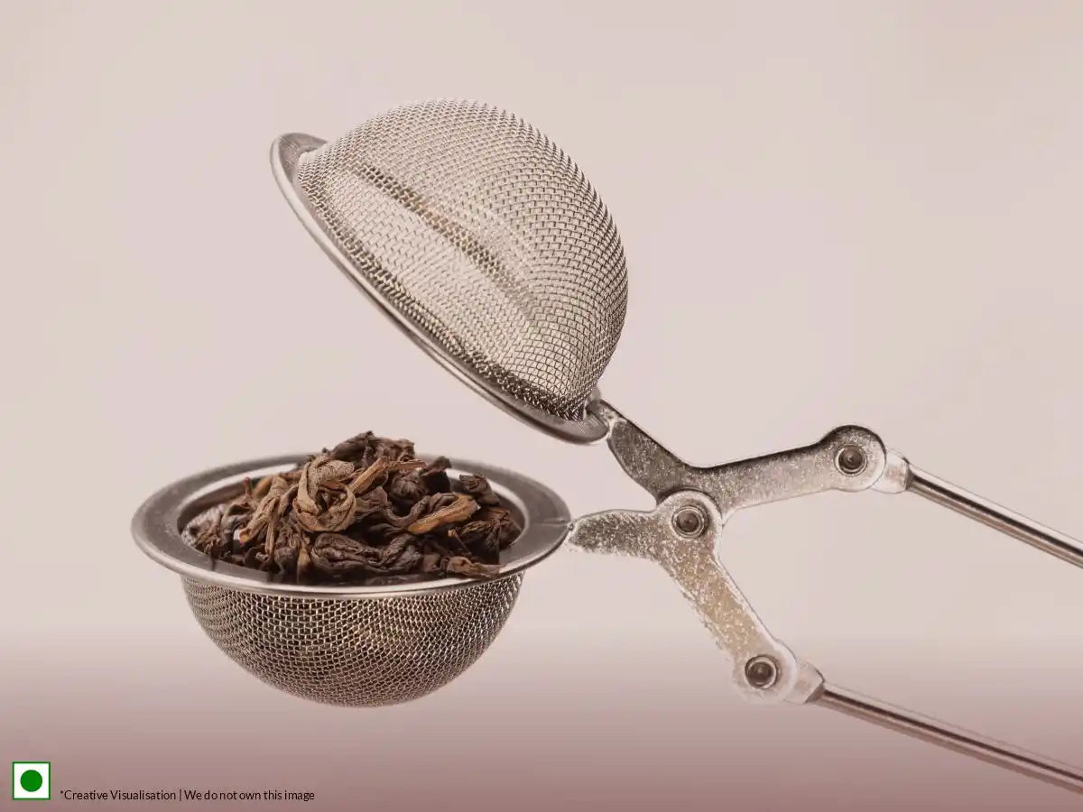Image of green tea strainer or sieve