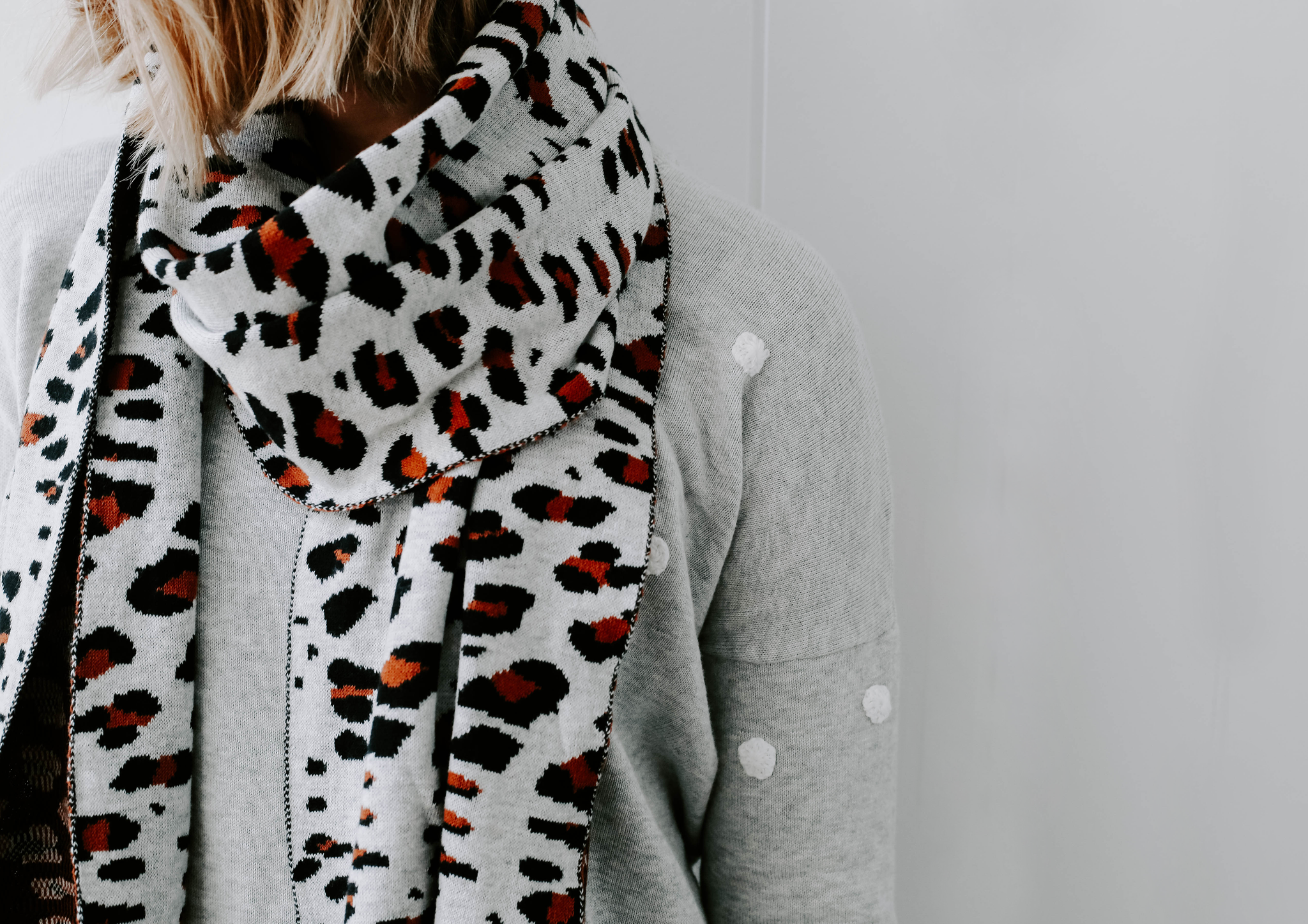 kendall knit scarf leopard print
