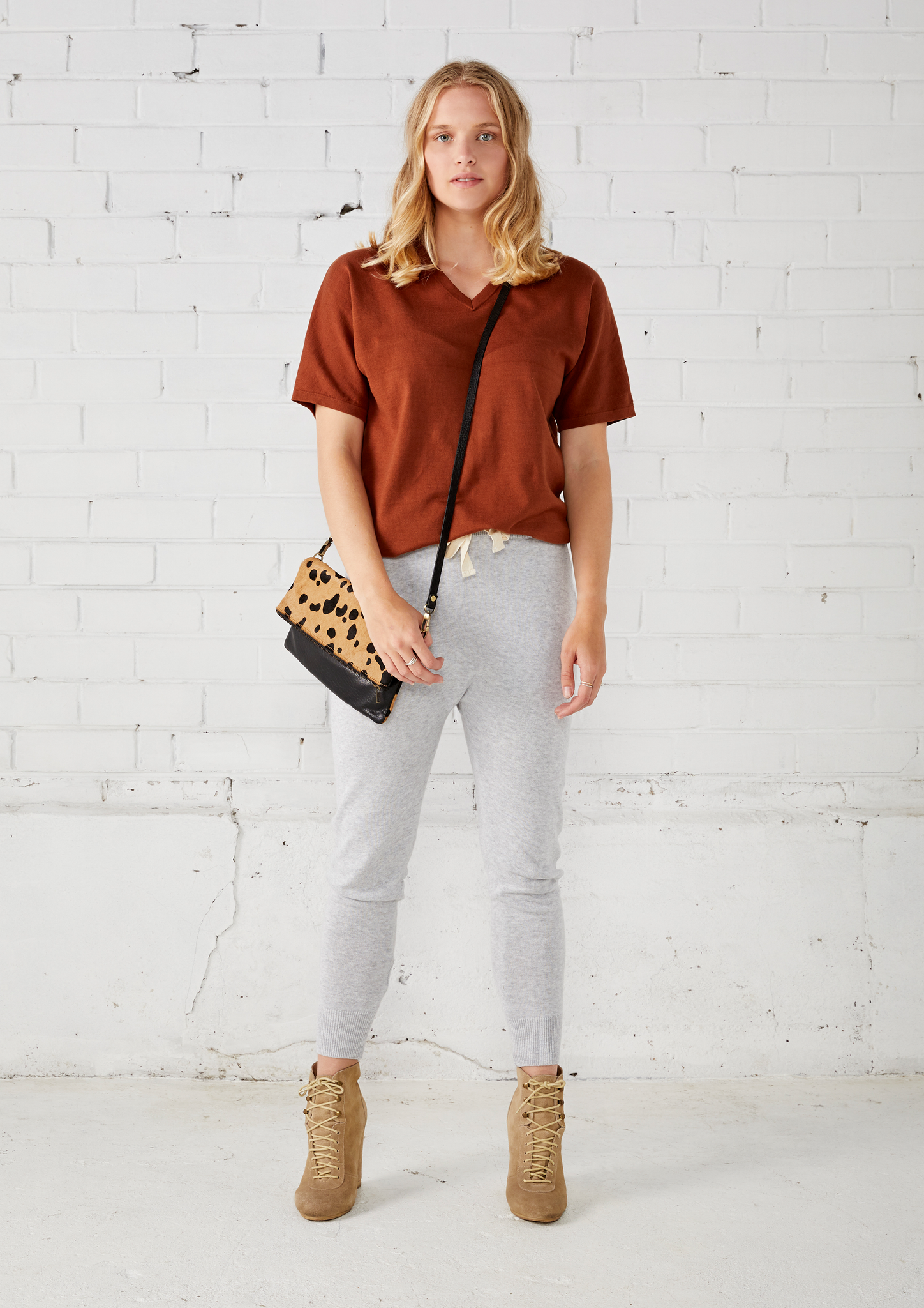 mel knit top rust