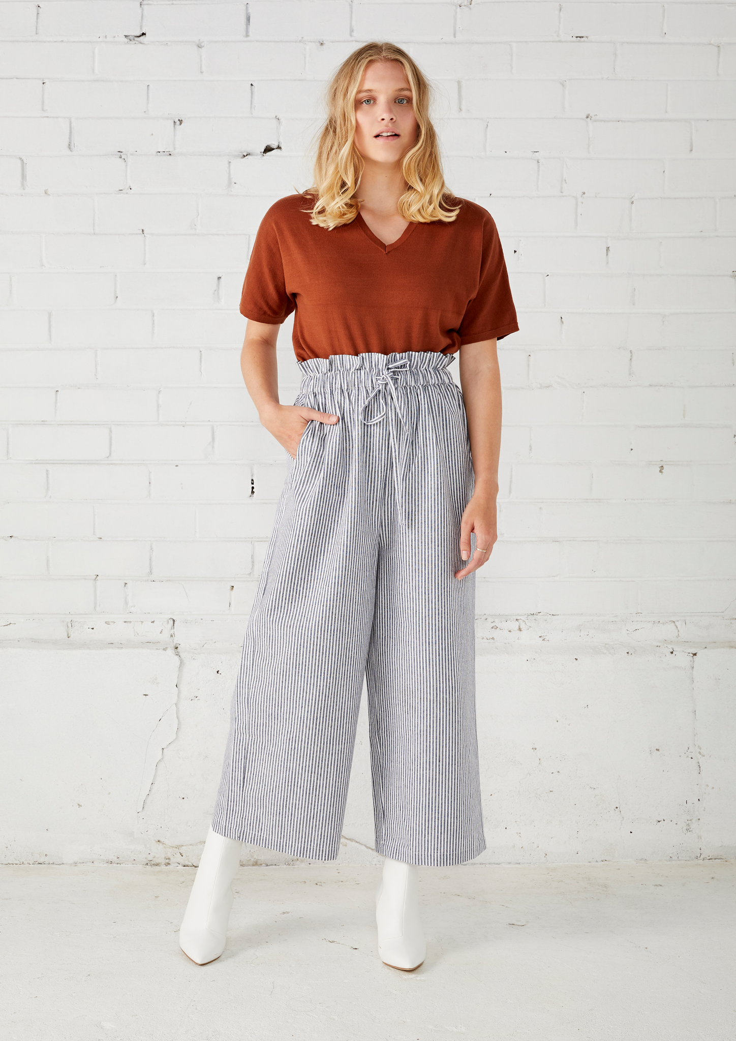 mel knit top rust