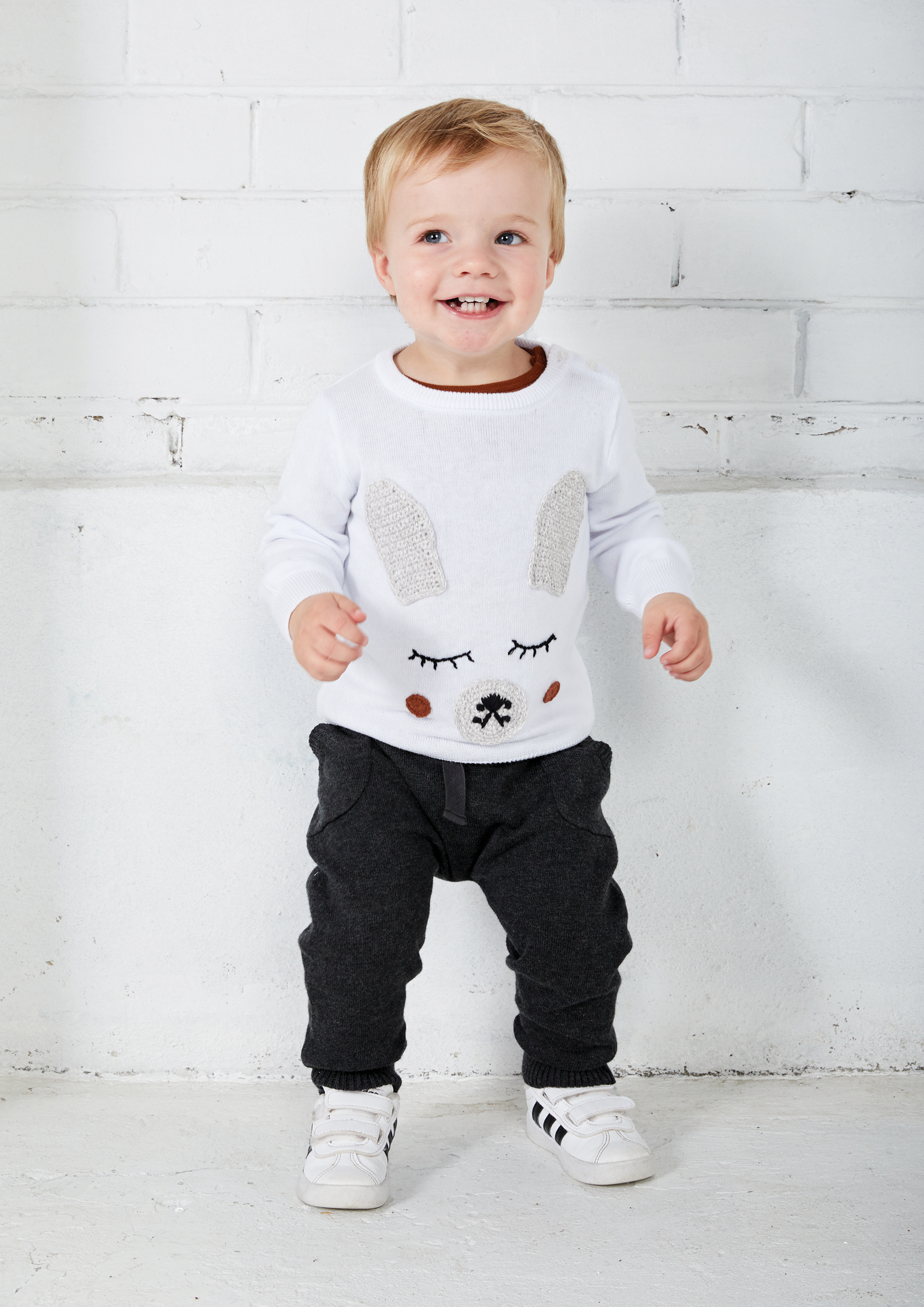 WHITE BUNNY RABBIT JUMPER