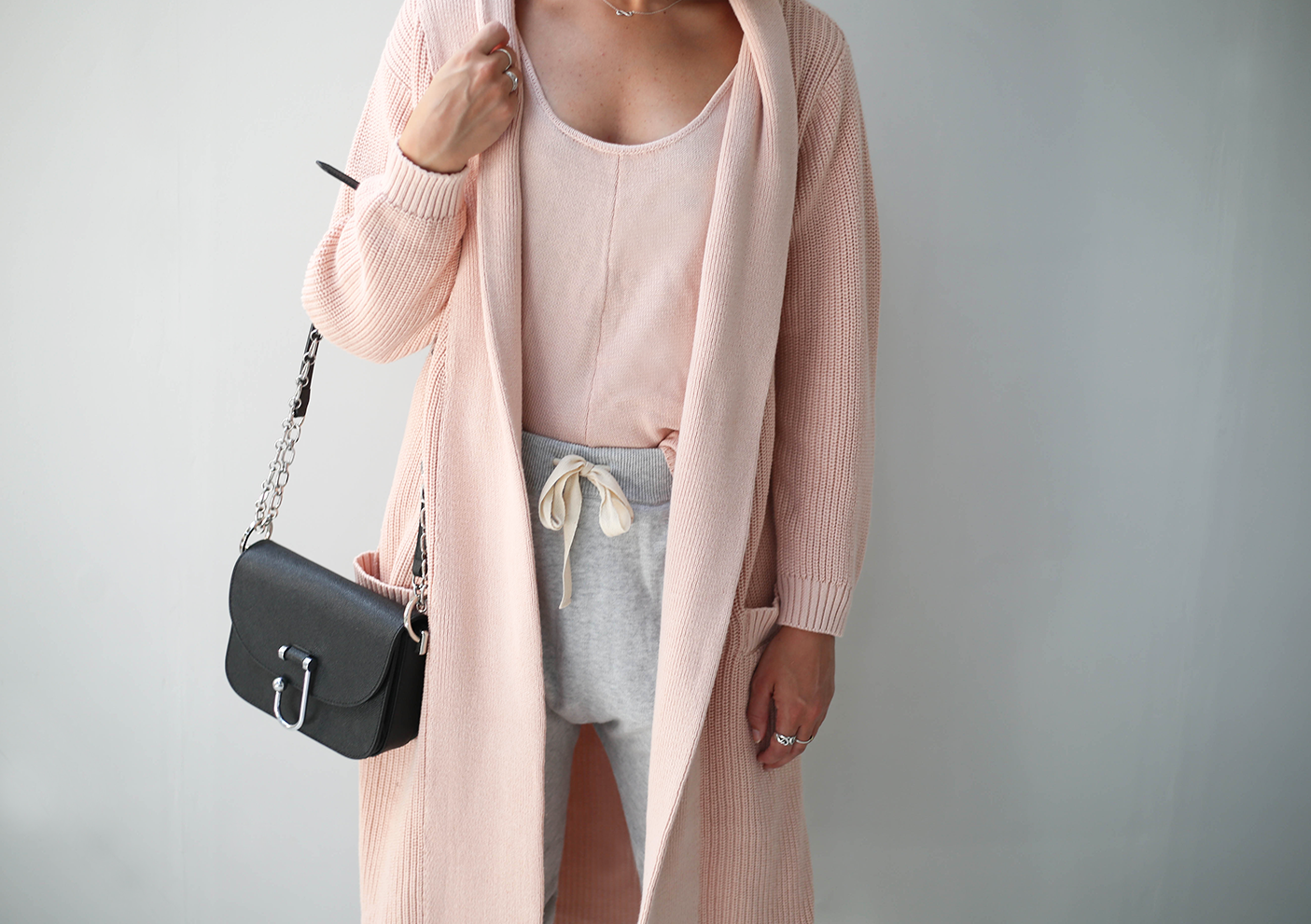 rebecca chunky knit cardigan dusty pink
