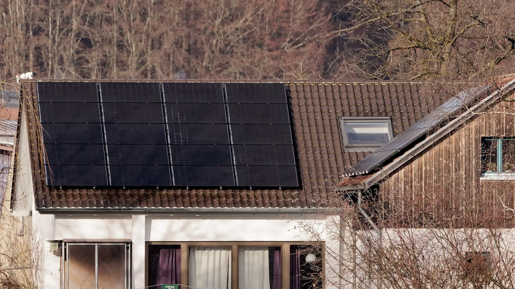 Photovoltaik System auf dem Dach