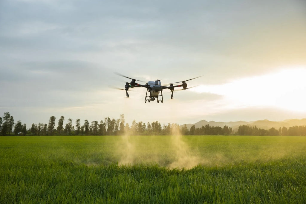 Agras T50 drona profesionala pentru agricultura de precizie