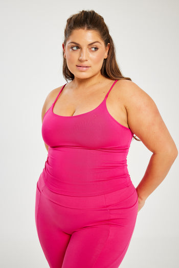 Performance Shape Cami Fuchsia