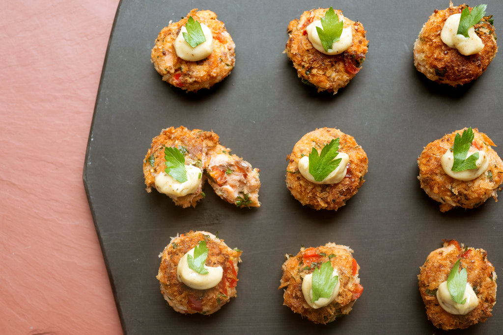 hot smoked salmon cakes