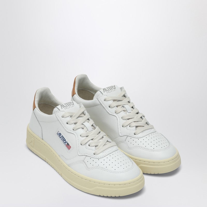 Medalist Sneakers In White/sand Leather