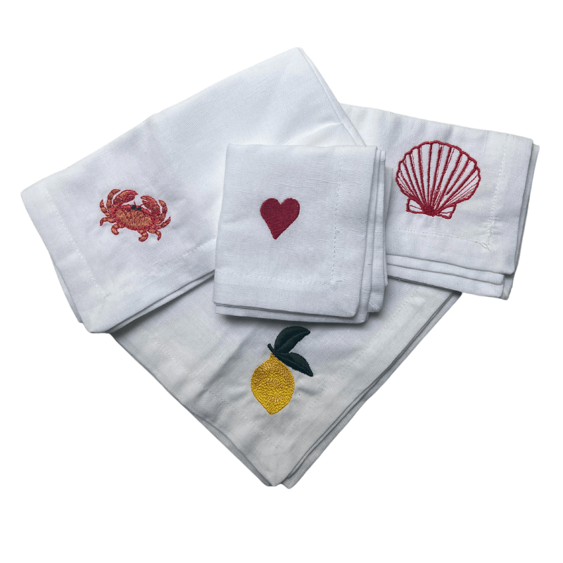 Festival Cloth Dinner Napkins in Raspberry - Set of 4 – Caspari