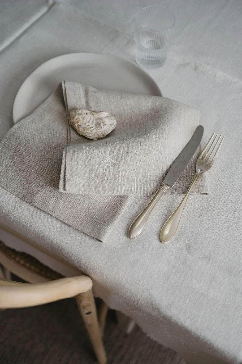 NAPKINS | 17square 100% Linen Dinner Napkins with Thyme Embroidery