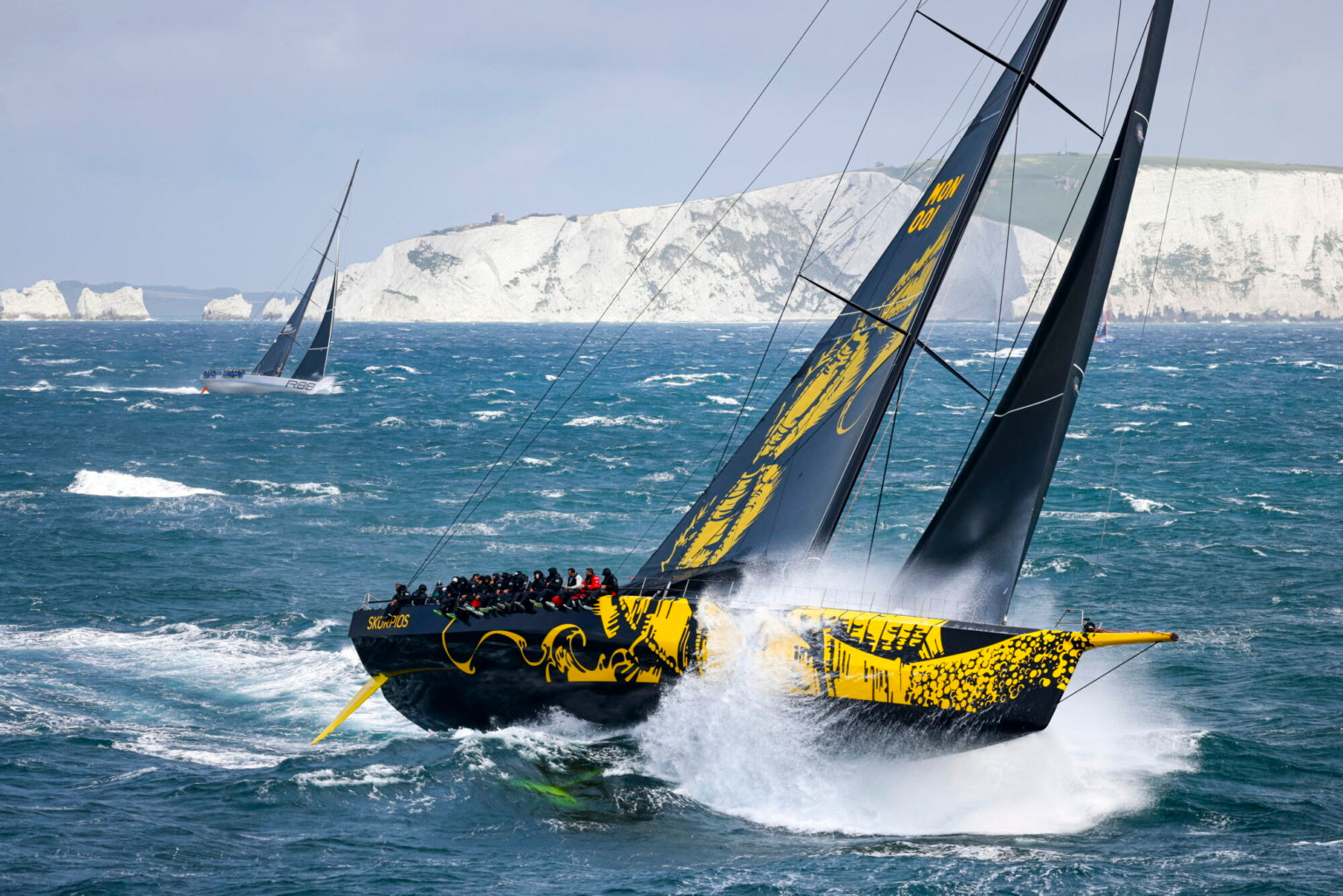 Skorpios takes Fastnet Line Honours