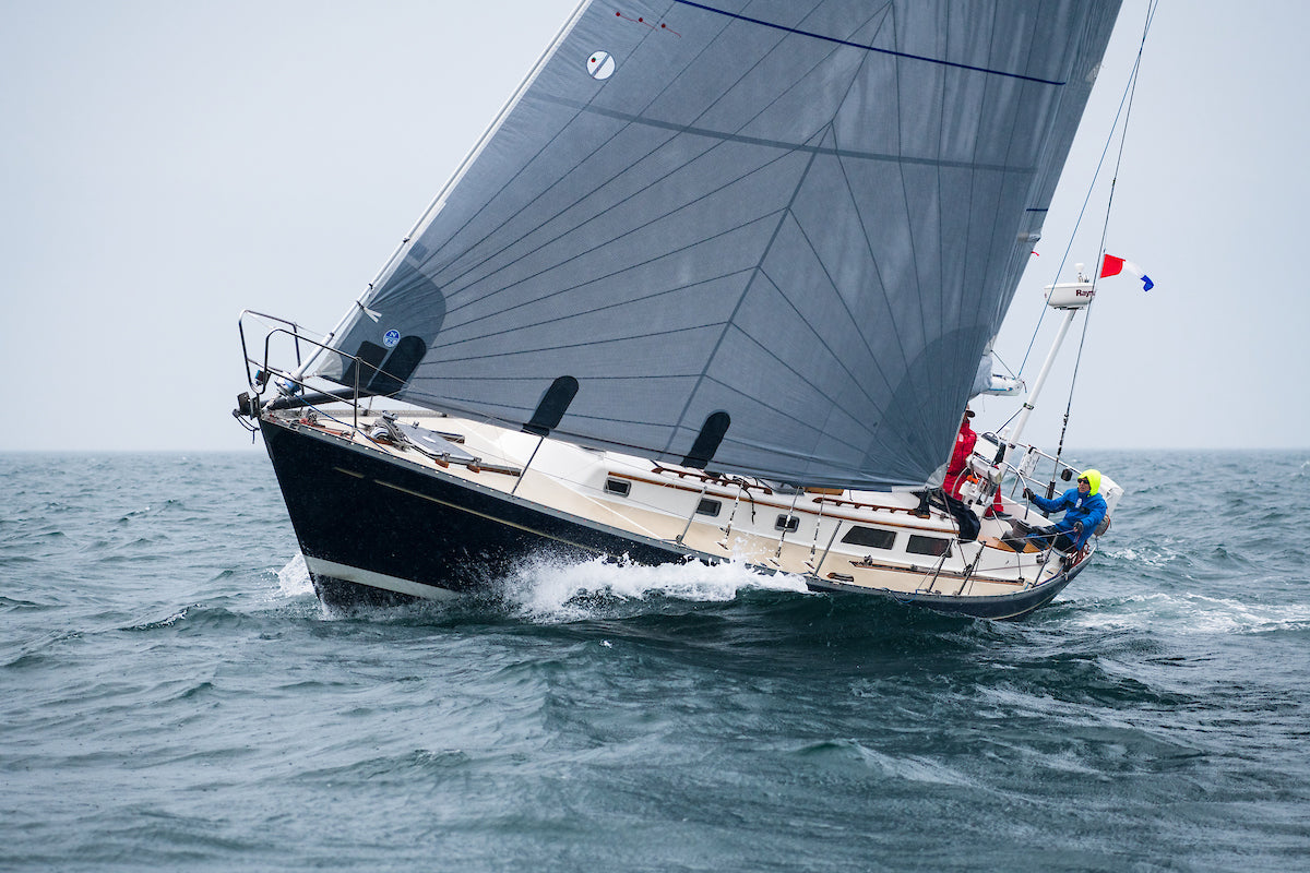 cruising vs. racing sailboat