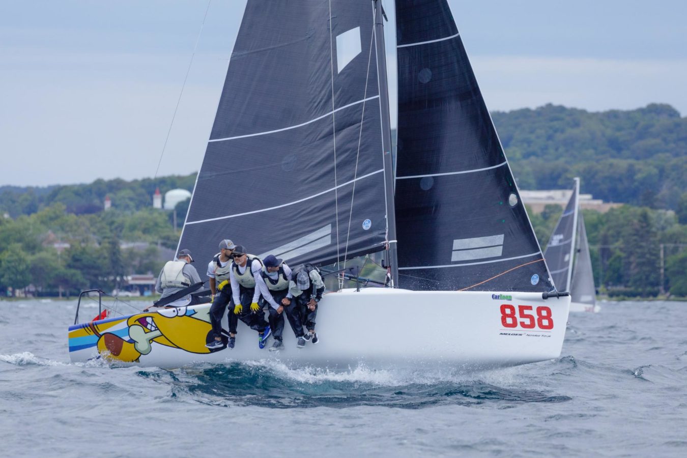 melges 24 sailing upwind