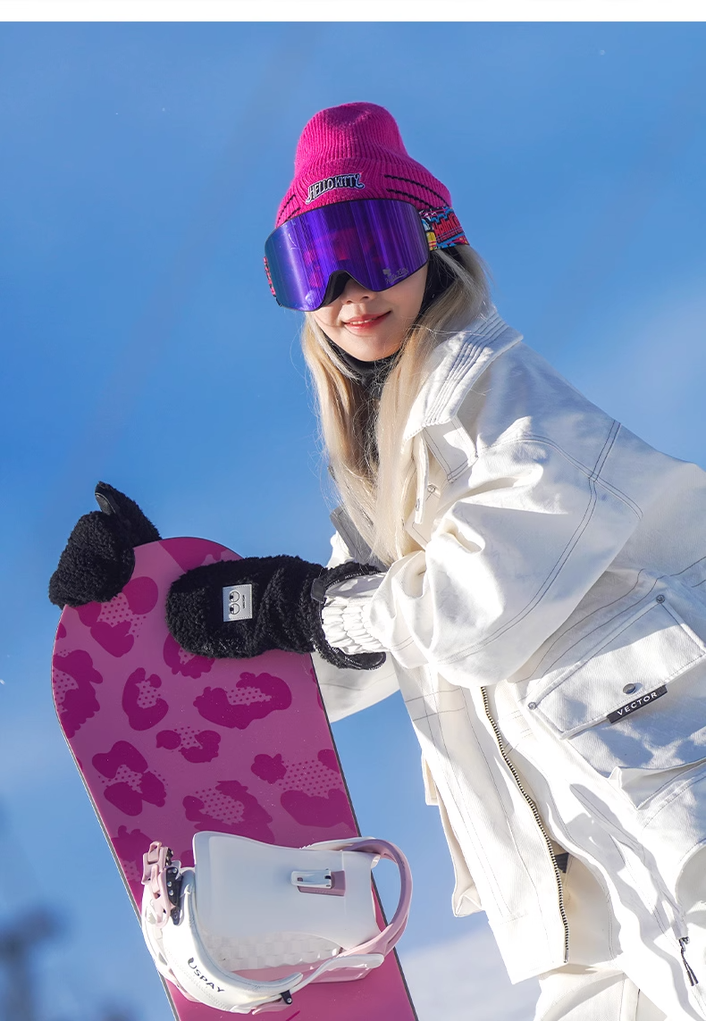 VECTOR‘s Snowboard with our beautiful female model
