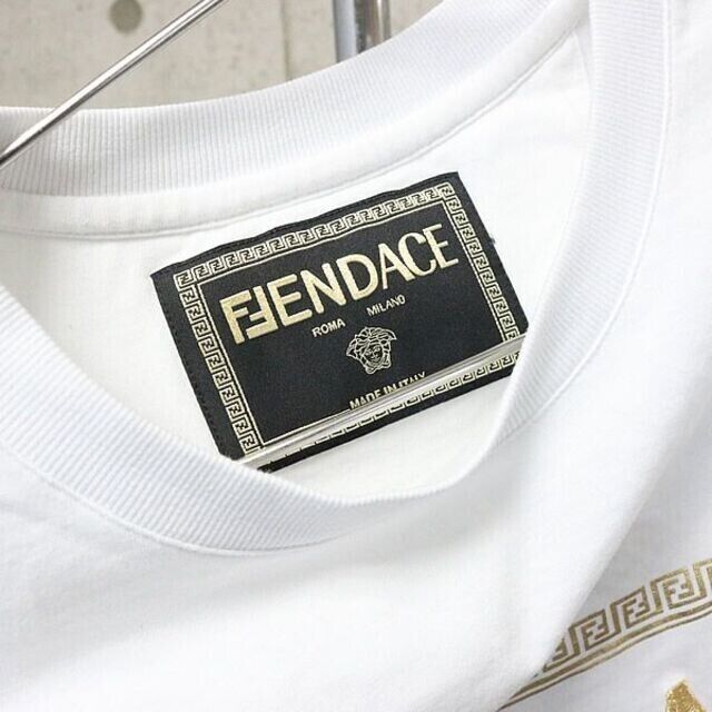 オンラインネット 新品【FENDACE】FENDI × VERSACE ロゴ ソックス 白