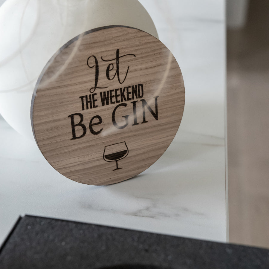 Se LET THE WEEKEND BE GIN, COASTER 4 STK - Fars dag - Living Nature hos Living Nature