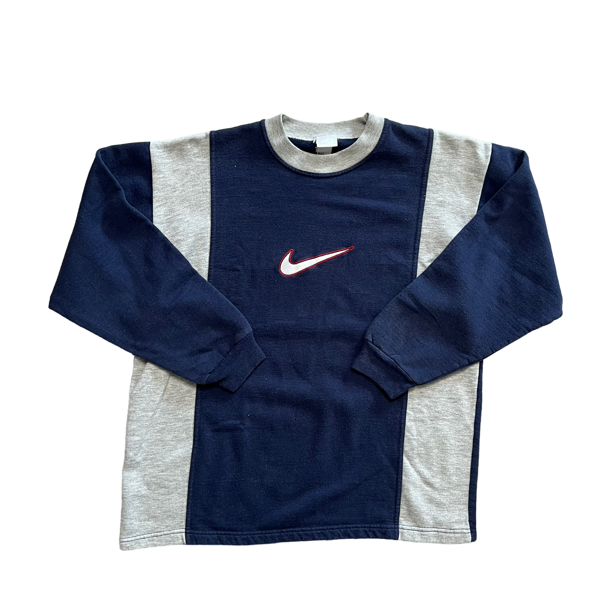 Nike Sweater (S) – KikiVintage
