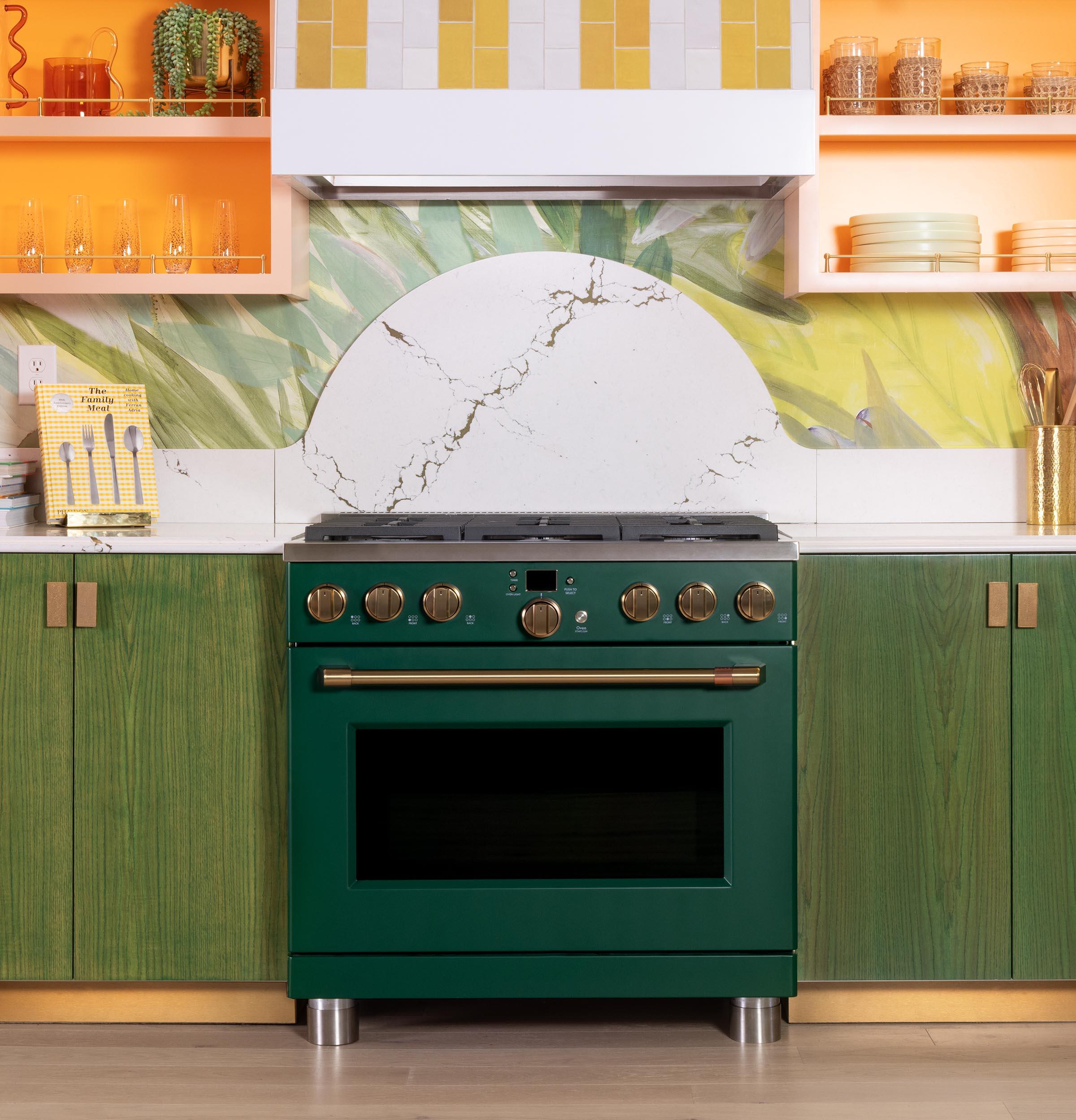 Cafe C2Y366P5TG2 Caf(eback)™ 36" Smart Dual-Fuel Commercial-Style Range with 6 Burners (Natural Gas) - Image 11