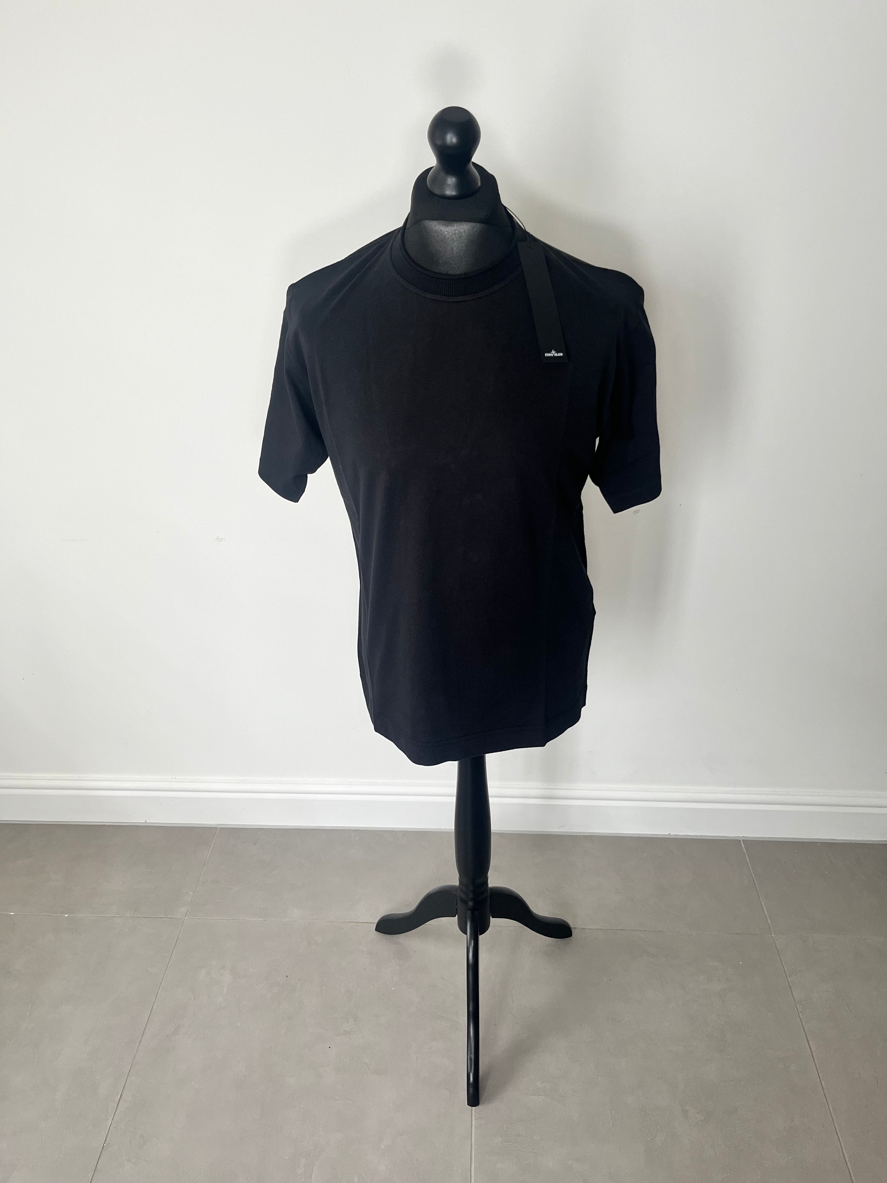 image of Stone Island 40th Anniversary 82/22 T-Shirt (Black)