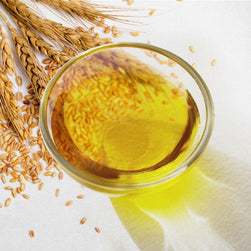 rice bran oil in a glass bowl