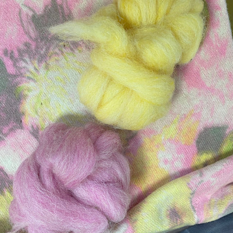 Picking the right colors of wool roving