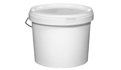 Plastic Bucket with lid on