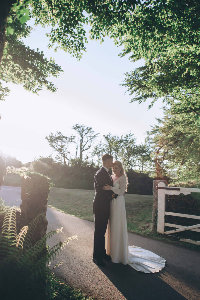 bride and groom Trevenna lane gate