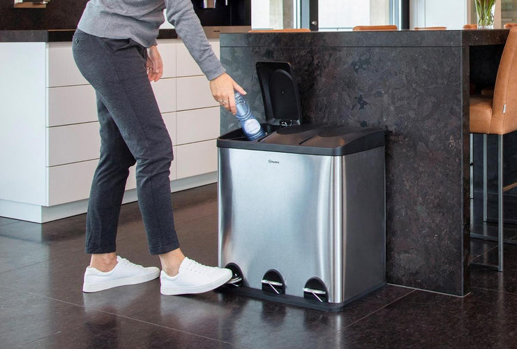Homra Maxer Pedaalemmer 60 Liter - RVS Prullenbak 3 vakken - Trio Prullenbak 3 X 20 Liter - Prullenbak Afvalscheiding - Vuilnisbak voor huishouden en kantoor - Recycle Vuilbak keuken Afvalemmer Zilver - Afvalscheidingsprullenbakken - 1174f0df68b4df4510a0ffe8f9ac793e3cfee33c_2b00c6c0_1078_4310_ab06_793a09f04914