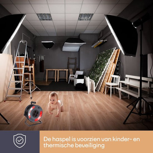 Perel Kabelhaspel, gebruik binnenshuis, 4 stopcontacten met randaarde, thermische beveiliging, kabellengte 50 m, 3G1.5, grijs - 65332cc96f692202b2d1dc9dacc106065be162aa_Enriched_product_image