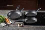 Resto Atik Koekenpan – Ø24 cm – Antiaanbaklaag – Inductie - 77668b968bbe8ff3c500d779cc64875097f339c4_Enriched_product_image_90bc2de2-404d-4faf-a02b-a4cfb56680e2