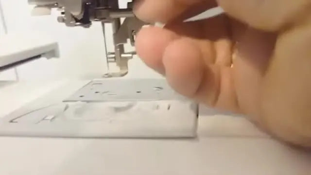 Adjusting needle screw