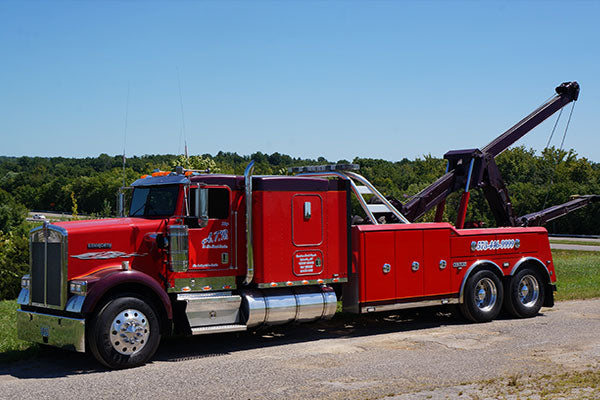 I-70 Towing Services - 30 ton tow truck for semi-trucks