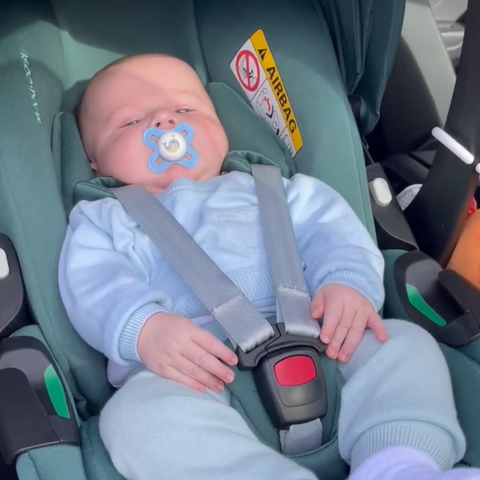 Maxi-Cosi Pebble 360 Car Seat at Natural Baby Shower