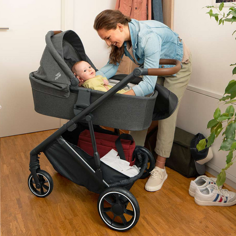 Britax Romer Strider M Pushchair + Baby-Safe 5Z2 Travel System at Natural Baby Shower