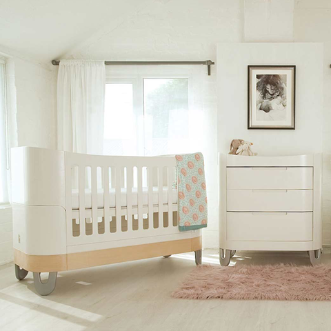 Gaia convertible crib