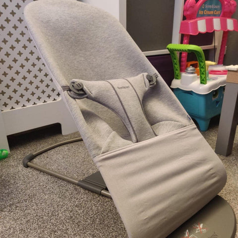 baby bjorn bouncer pink and grey