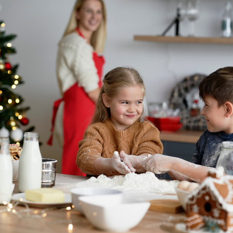 Christmas baking with children, toddlers and little one's