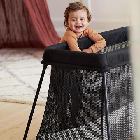 babybjorn travel cot