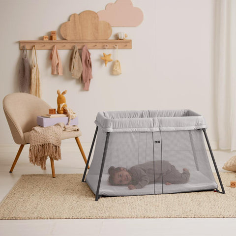 BabyBjorn Travel Cot Light