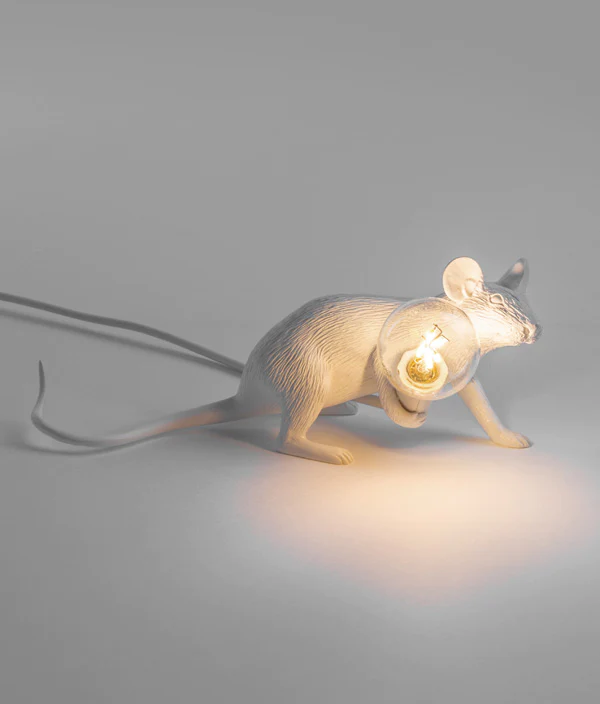 seletti-mouse-lamp-lie down1-3.jpg__PID:d7bbc3d2-159f-4471-b429-51003bdacf0e
