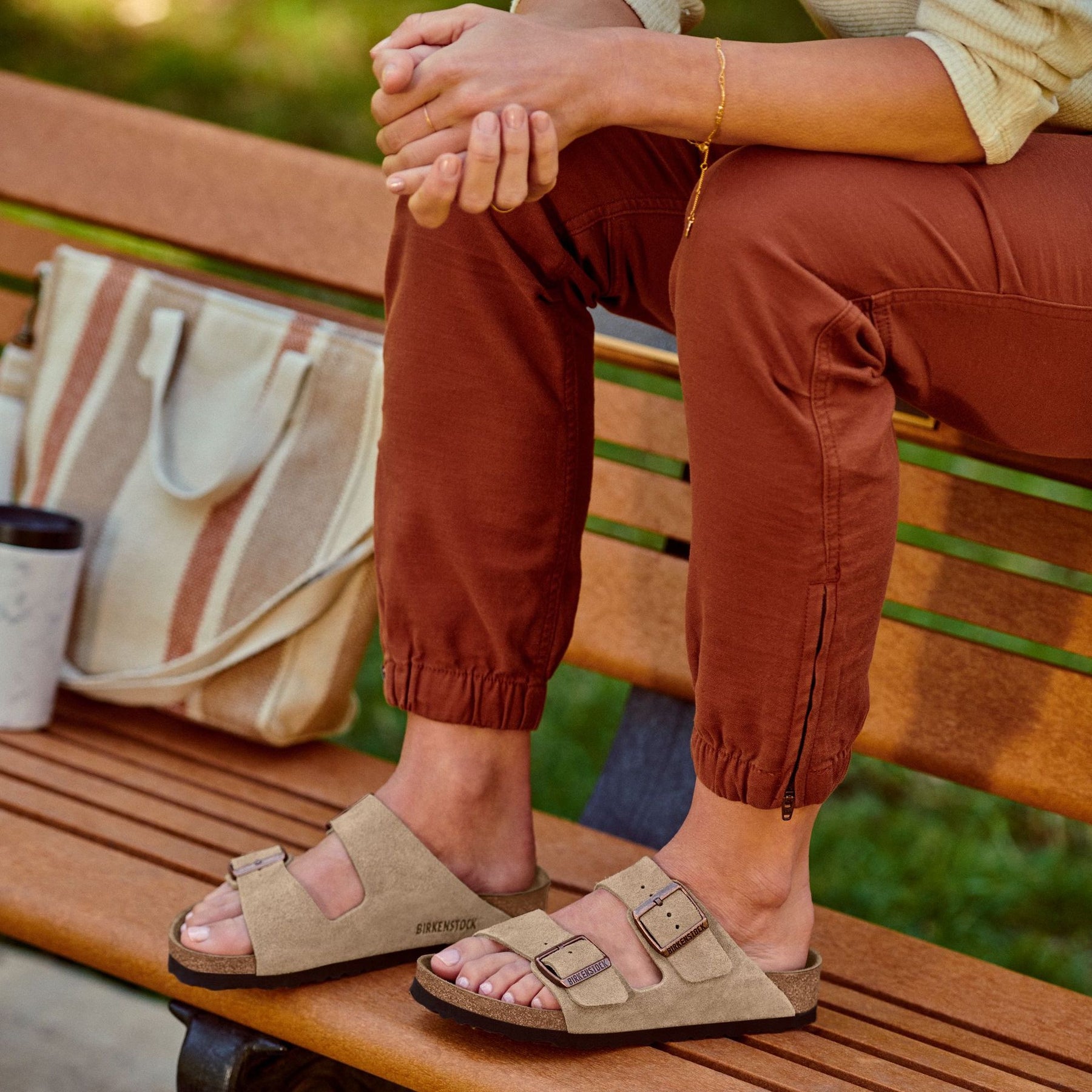 Slaapzaal inspanning trui Birkenstock Arizona taupe suede