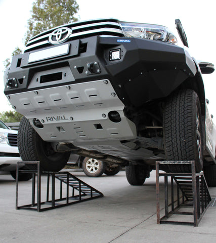 RIVAL ALLOY BUMPER- HILUX