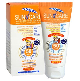 קרם הגנה מהשמש לילדים מבית 'SUN & CARE' עם SPF 50, היפואלרגני, עמיד במים ומכיל ויטמין E, 100 מ