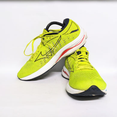 Online Best preloved USed and Second hand green sneakers for Sports at Online store Pakistan